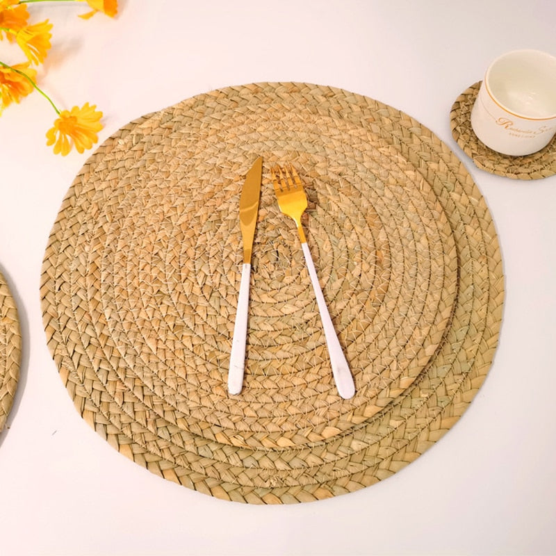 Set of 4 Round Woven Straw Placemats